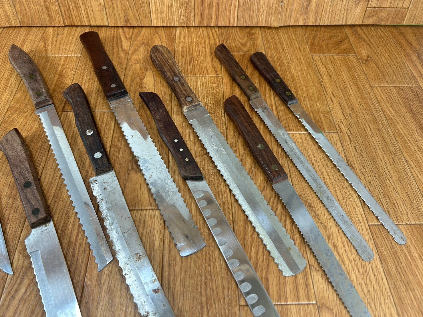 Damaged Lot of Japanese Chef's Kitchen Knives Bread set from Japan CA118