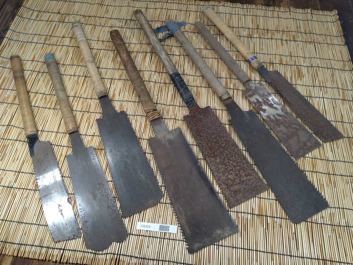 Broken Japanese vintage Pull Saw Draw Saw Carpentry Tool Japan blade 680mm GG325